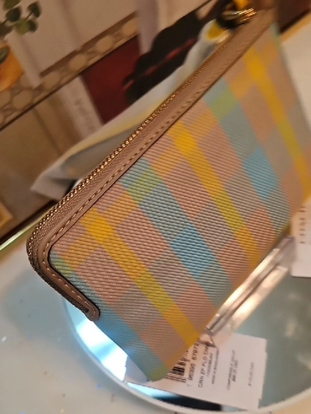 Coach corner zip